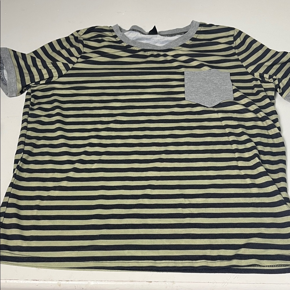 SHEIN Large Green Striped Short Sleeve Pocket Gray T Shirt